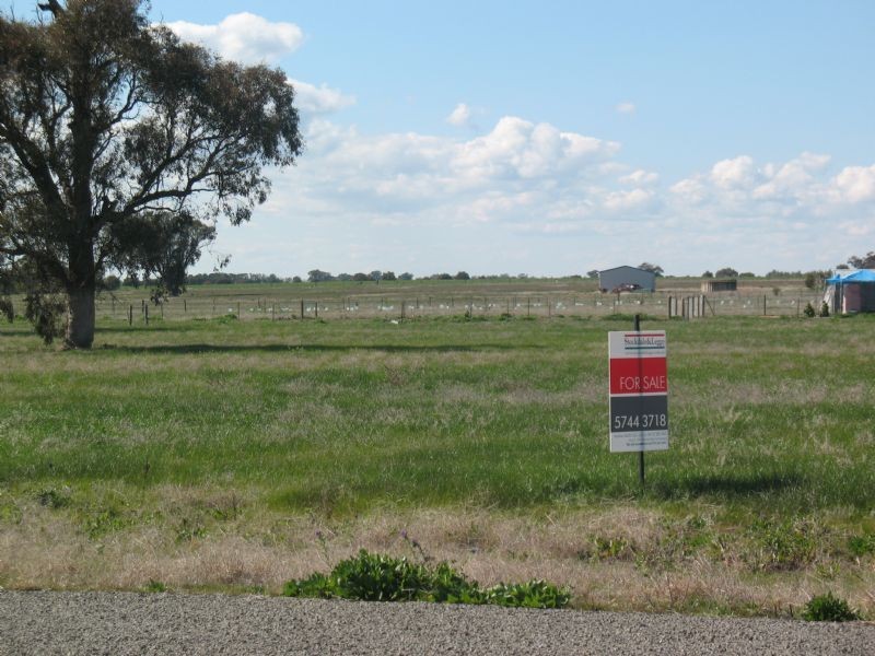 8  Hillview Drive, Yarrawonga VIC 3730