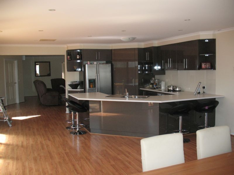 8 McCrae  Court, Yarrawonga VIC 3730