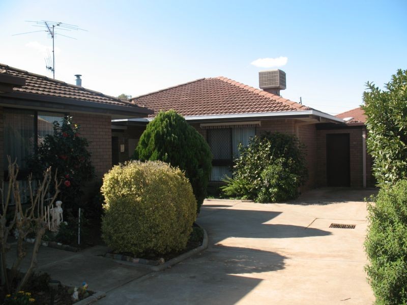 4/6 Lakeview Crt, Mulwala NSW 2647