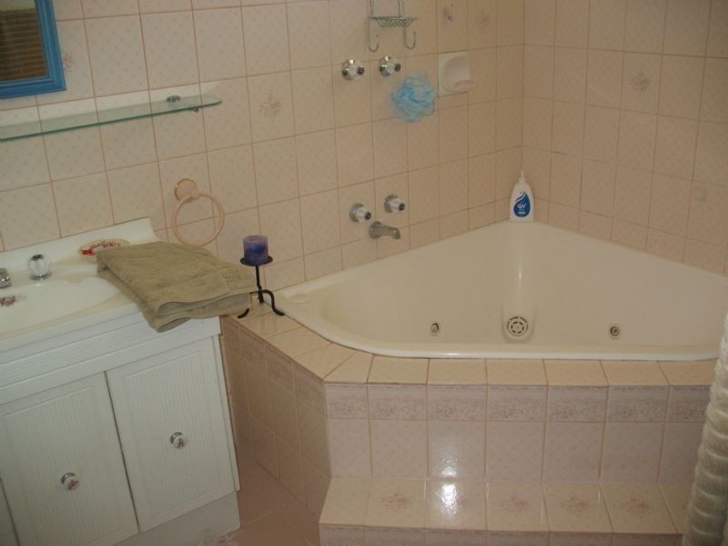 4/6 Lakeview Crt, Mulwala NSW 2647