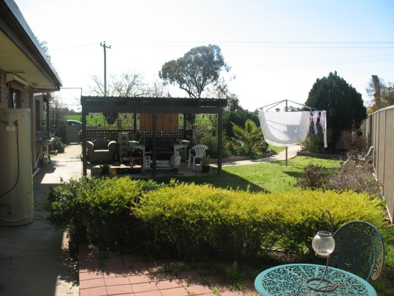 4/6 Lakeview Crt, Mulwala NSW 2647