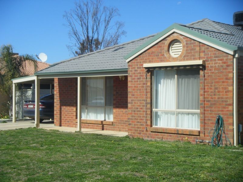 4 Sunshine Bvd, Mulwala NSW 2647