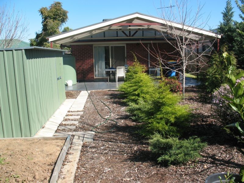 33  Madden Drive, Yarrawonga VIC 3730