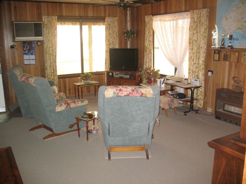 44 Westside Caravan Park, Yarrawonga VIC 3730