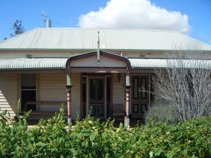 9 Irvine Parade, Yarrawonga VIC 3730