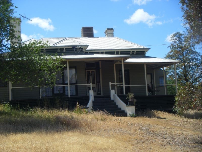 15 Barr Street, Tungamah VIC 3728