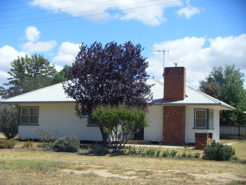 56 Ingliss St, Mulwala NSW 2647