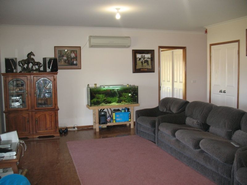 115 Cobrawonga Rd, Cobram VIC 3644