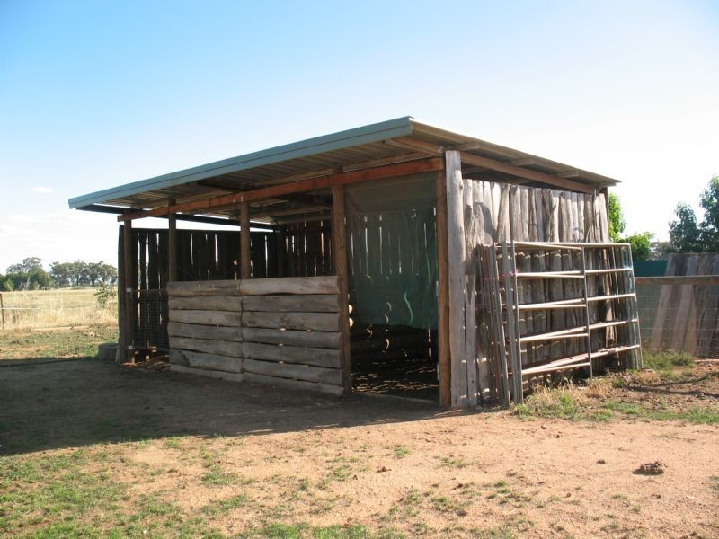 115 Cobrawonga Rd, Cobram VIC 3644