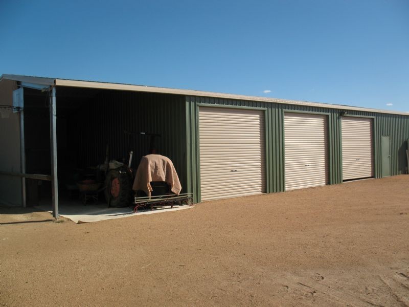 115 Cobrawonga Rd, Cobram VIC 3644