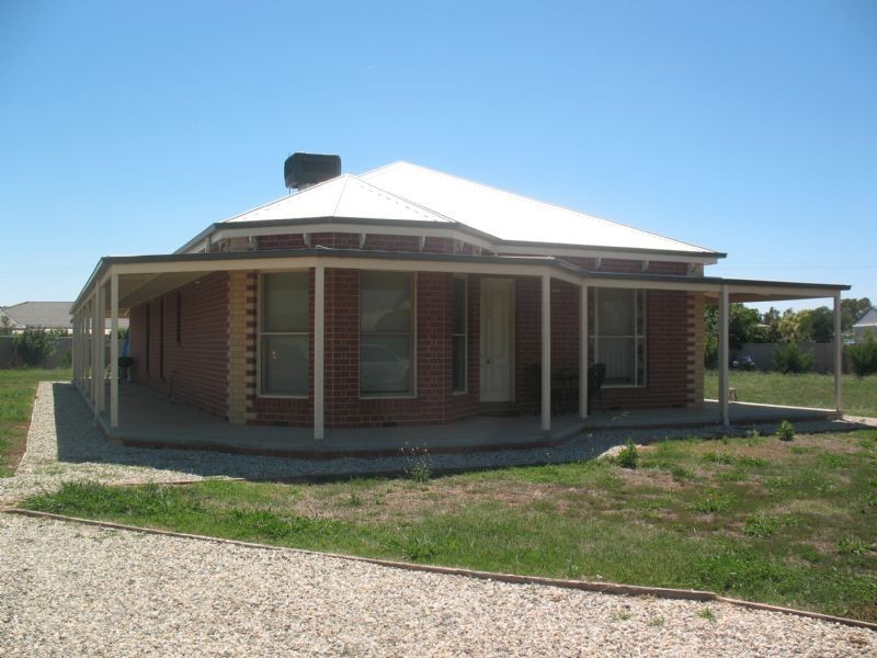6 Thornton Way, Yarrawonga VIC 3730