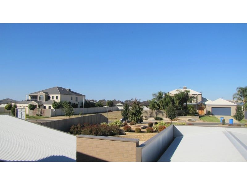 2/53 Anchorage Way, Yarrawonga VIC 3730