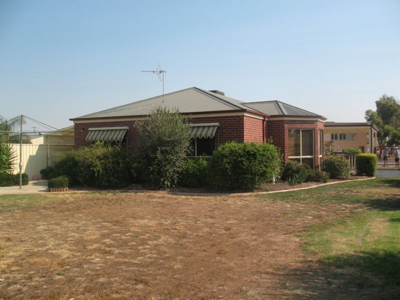 9 Luton Drive, Yarrawonga VIC 3730