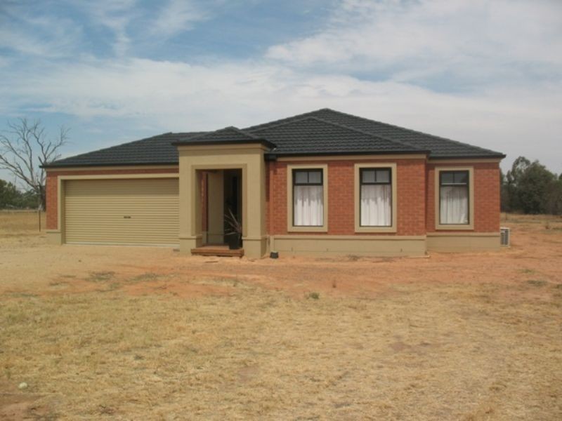 22 Pineview Drive, Yarrawonga VIC 3730