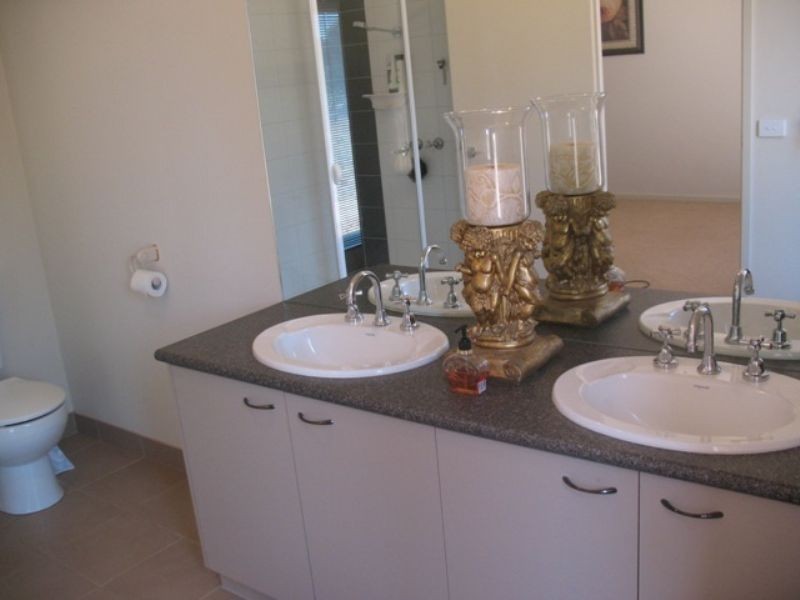 22 Pineview Drive, Yarrawonga VIC 3730