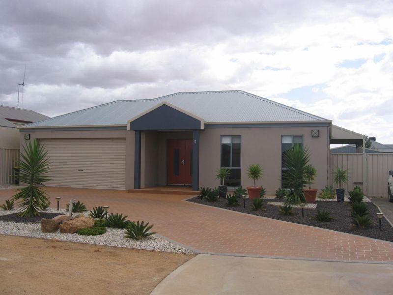 3 Hollywood Cres, Yarrawonga VIC 3730