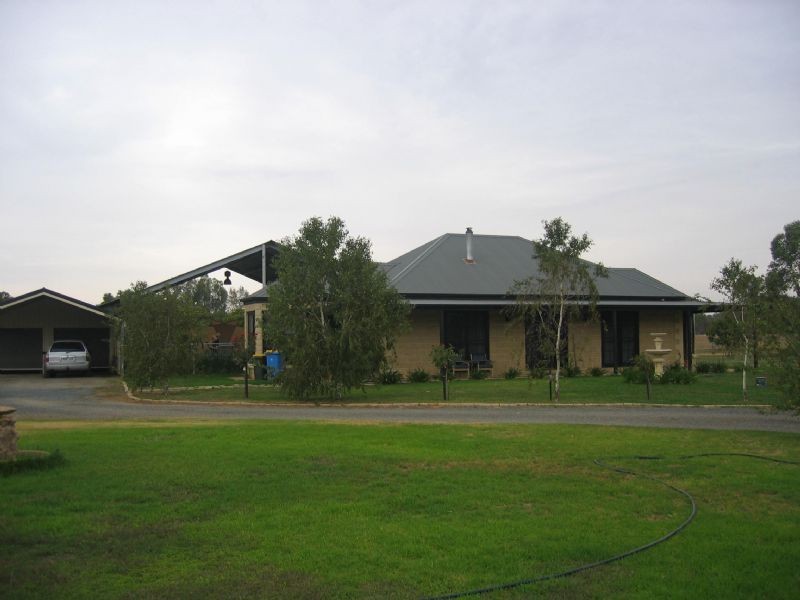 77 Pasley St, Bundalong VIC 3730