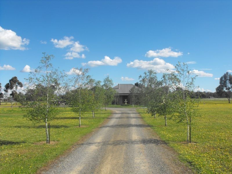 77 Pasley Street, Bundalong VIC 3730