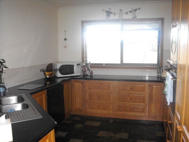 77 Pasley Street, Bundalong VIC 3730