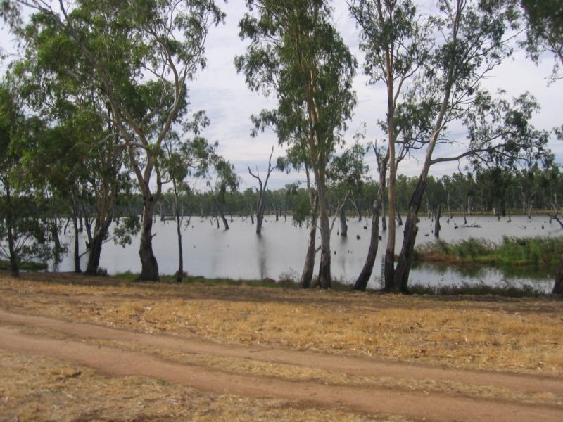 26  Lakeside Drive, Bundalong VIC 3730