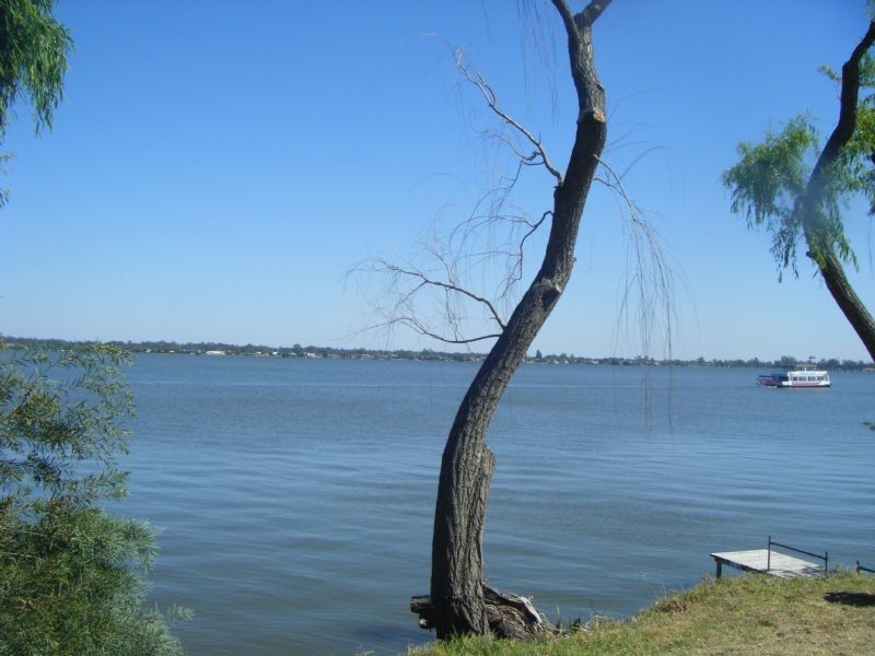 13 William St, Bundalong VIC 3730