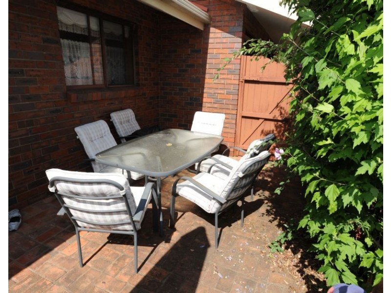 Units-1 & 2/57 Tom Street, Yarrawonga VIC 3730