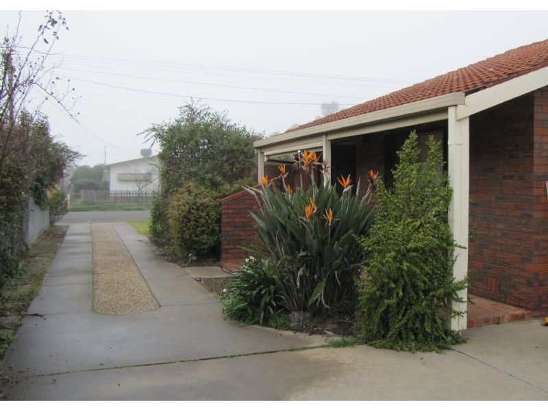 Units-1 & 2/57 Tom Street, Yarrawonga VIC 3730