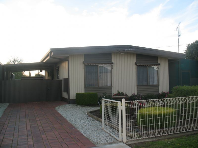 52  Dunlop Street, Yarrawonga VIC 3730