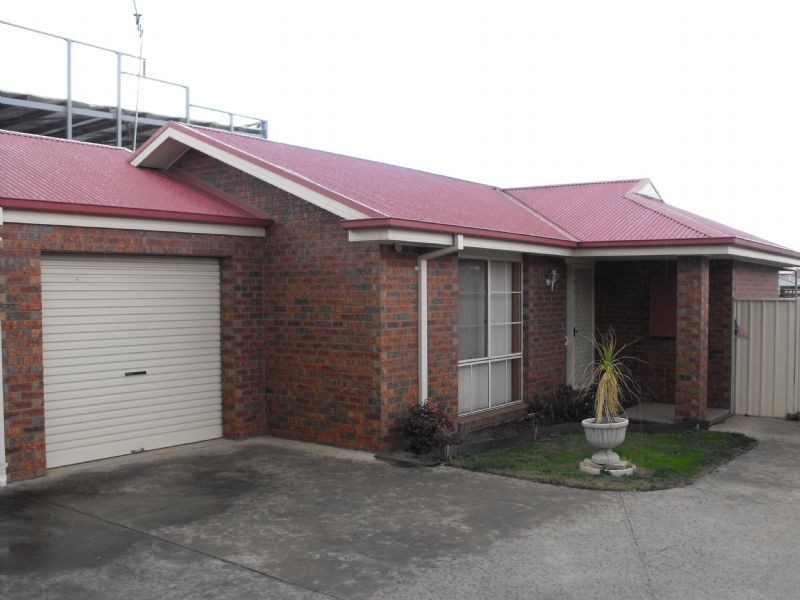 2/4 Hovell Street, Yarrawonga VIC 3730