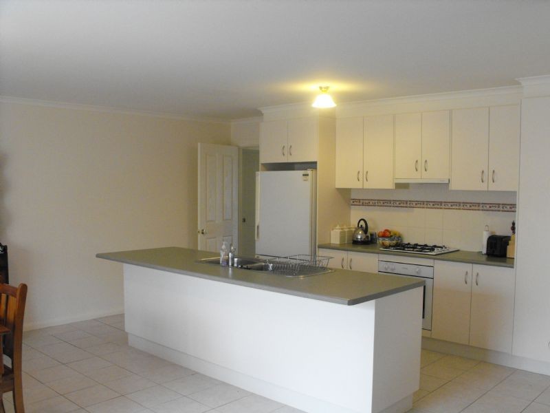1/24 Sharp, Yarrawonga VIC 3730