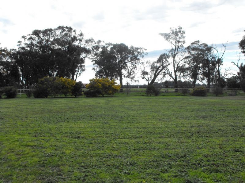 713 Murray Valley Hwy, Yarrawonga VIC 3730