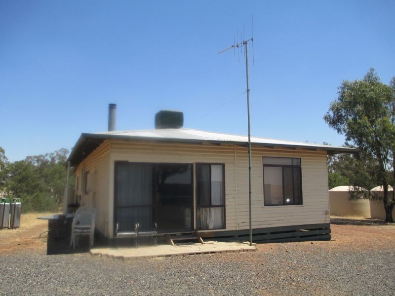 1588 Angle Road, Yarrawonga VIC 3730