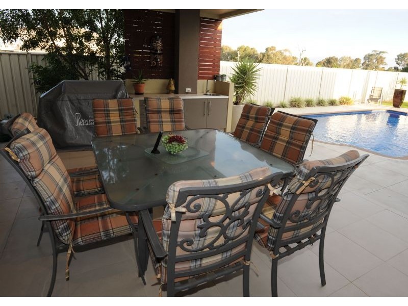 9 Lakeside Drive, Bundalong VIC 3730