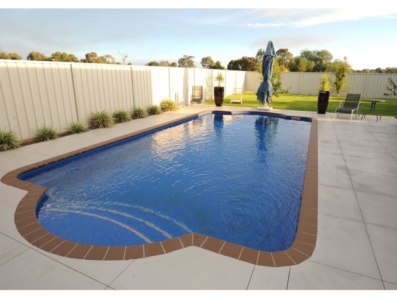 9 Lakeside Drive, Bundalong VIC 3730