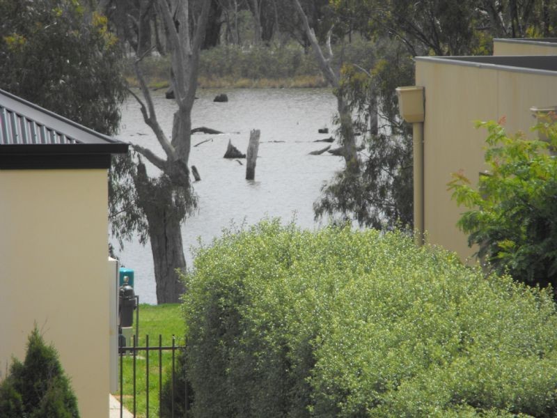 27 Lakeside Drive, Bundalong VIC 3730