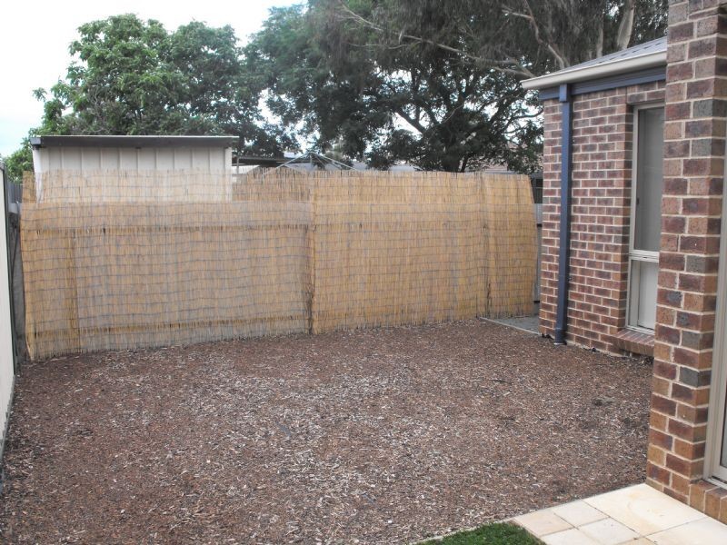 Unit-1 & 2/4 Curtois Street, Yarrawonga VIC 3730