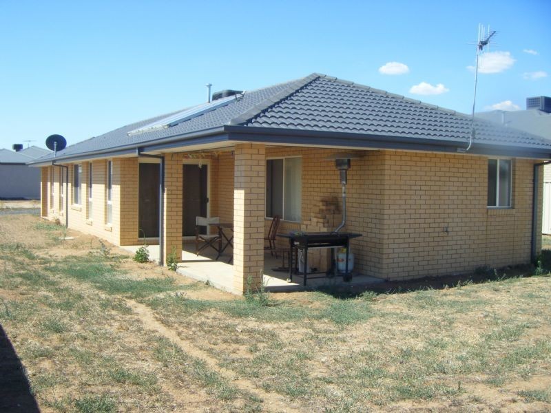 2 Chisnall Court, Yarrawonga VIC 3730