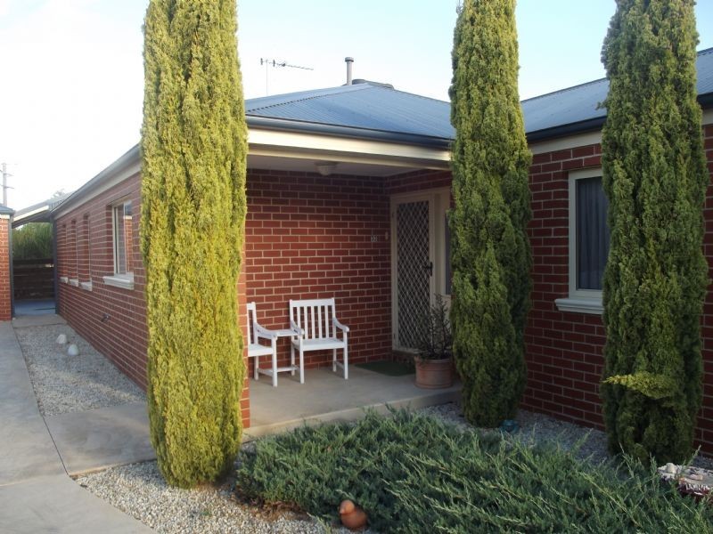 32 Steneker Cresent, Yarrawonga VIC 3730