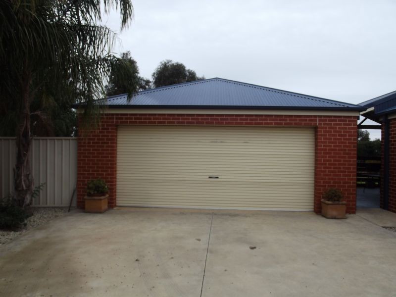 32 Steneker Cresent, Yarrawonga VIC 3730
