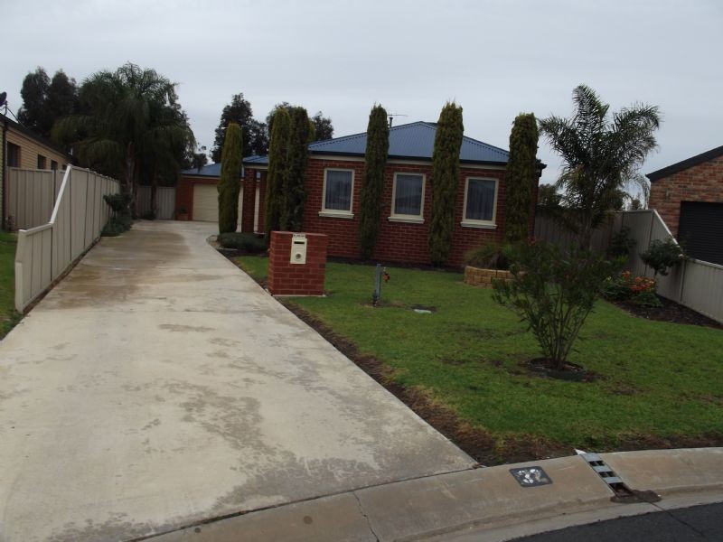 32 Steneker Cresent, Yarrawonga VIC 3730