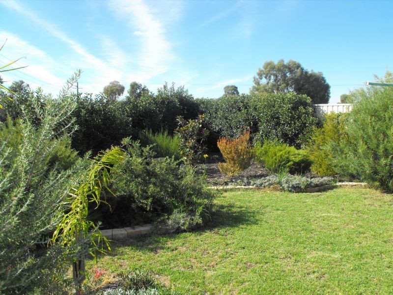 32 Steneker Cresent, Yarrawonga VIC 3730