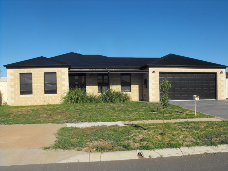 9  Labamba Drive, Yarrawonga VIC 3730
