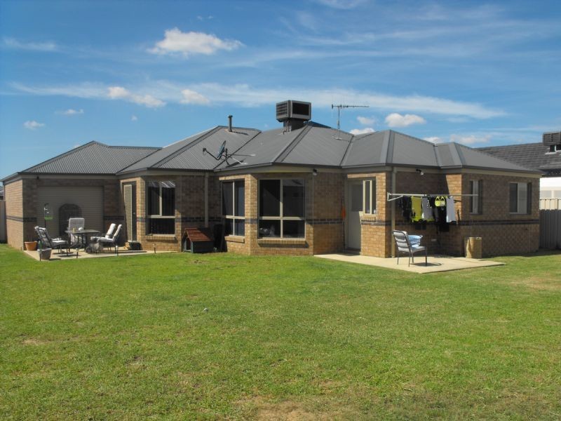7 Fiona Drive, Yarrawonga VIC 3730
