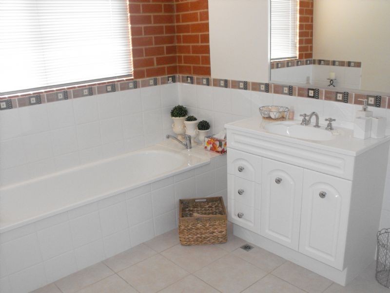 4 Heron Court, Yarrawonga VIC 3730