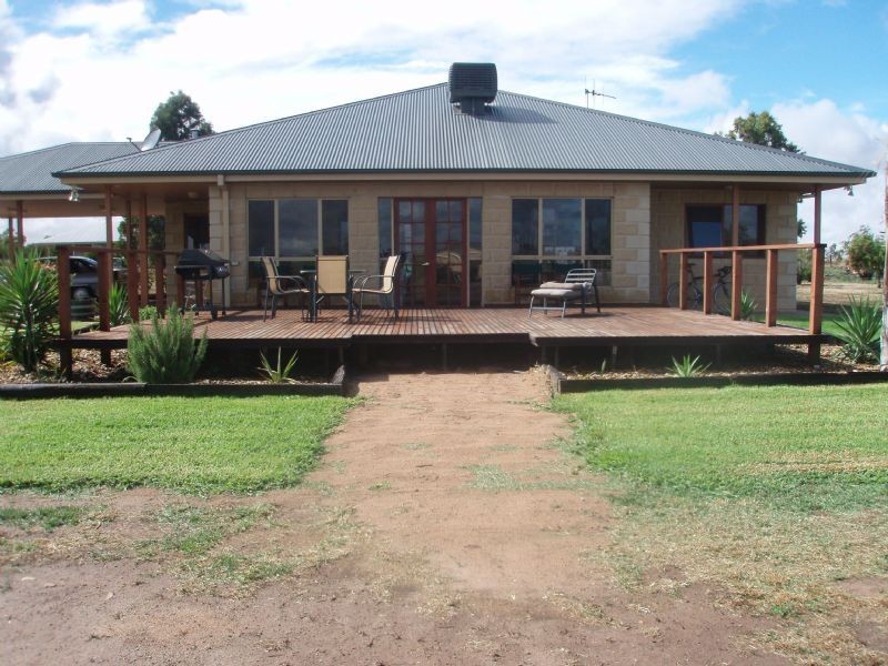 15 James Lillis Drive, Yarrawonga VIC 3730