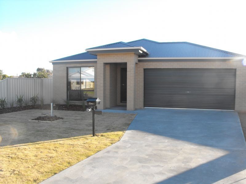 7 Russell Crt, Yarrawonga VIC 3730