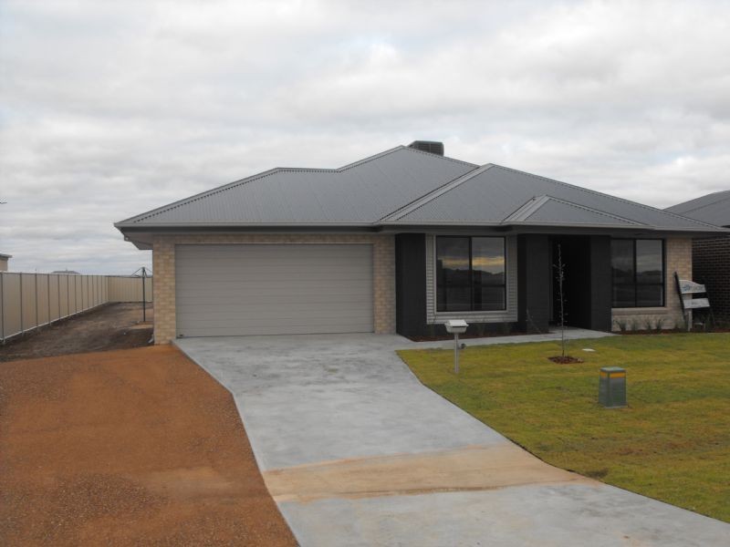 2 Lakeview Circuit, Yarrawonga VIC 3730