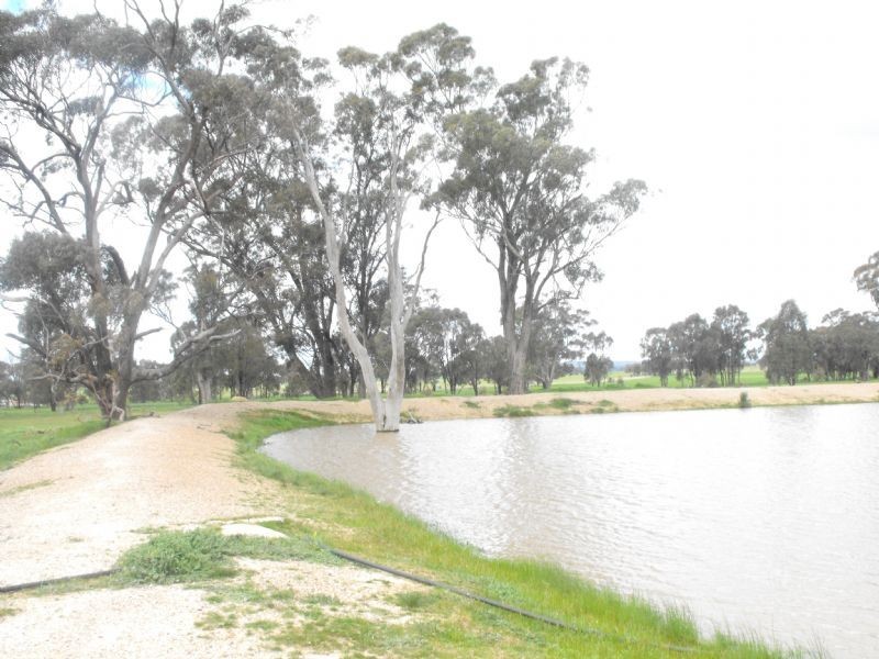 AUCTION 1915 Boomahoomoonah East Rd Boomahnoomoonah, Yarrawonga VIC 3730