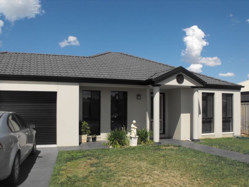 18 Derry Drive, Yarrawonga VIC 3730