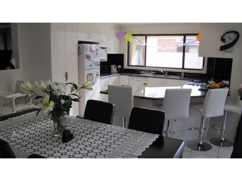 18 Derry Drive, Yarrawonga VIC 3730